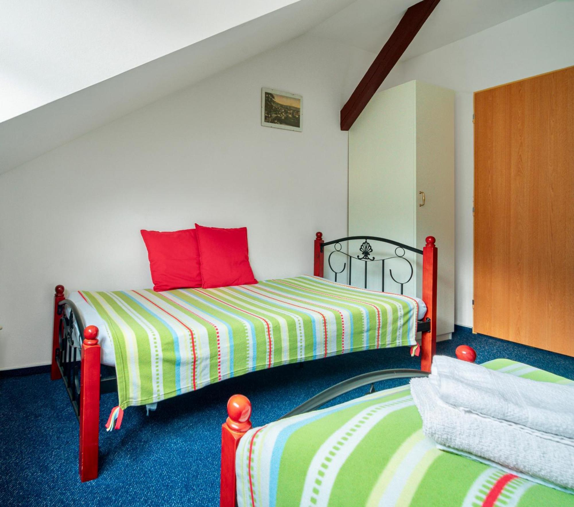 Hotel Ostende Chocerady Extérieur photo