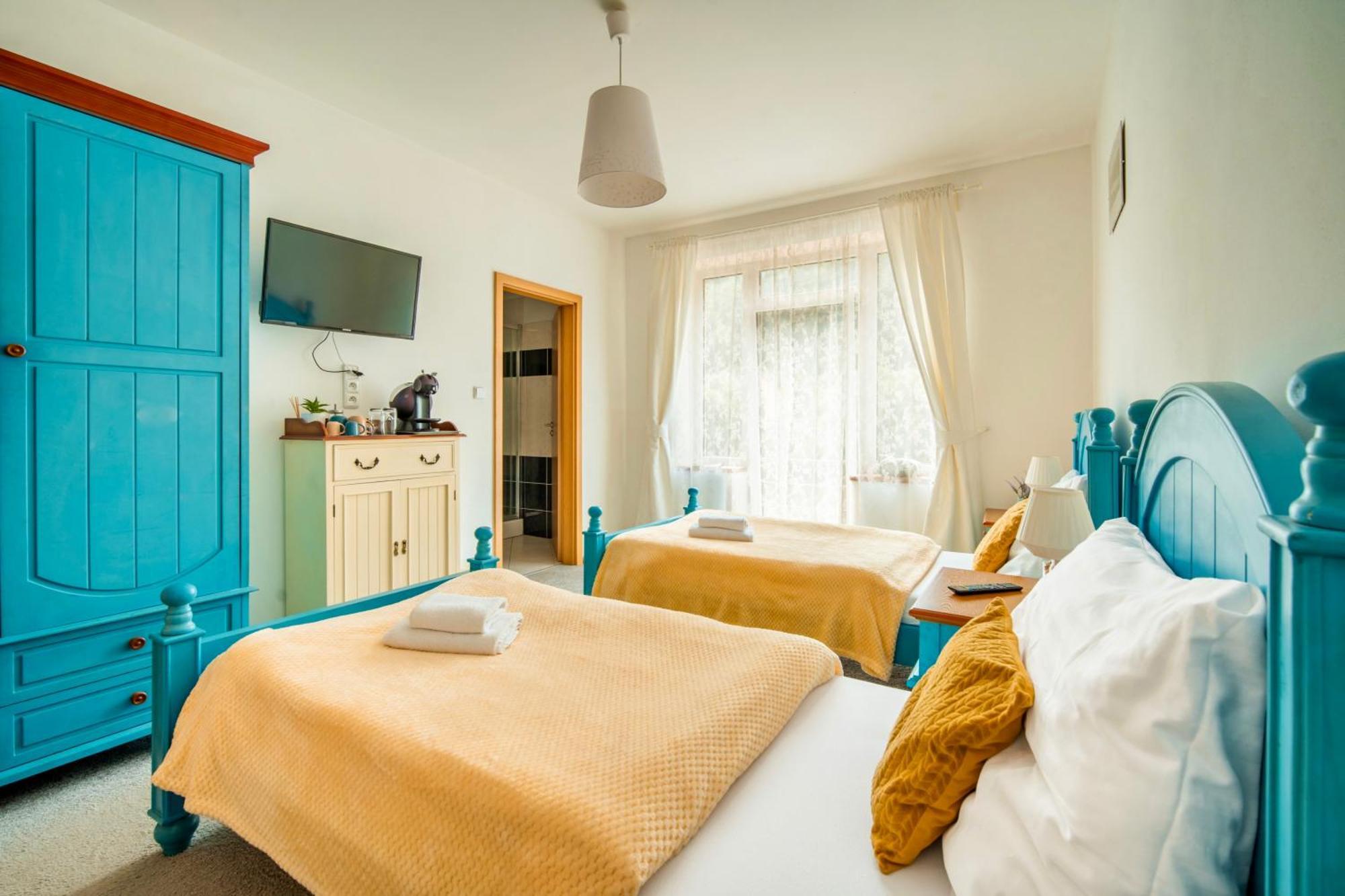 Hotel Ostende Chocerady Extérieur photo